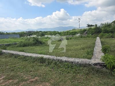 بنی گالہ اسلام آباد میں 1 کنال رہائشی پلاٹ 95.0 لاکھ میں برائے فروخت۔