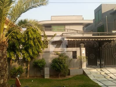 One Kanal Used Modern Design Owner Build Double Unit Fully Furnished Bungalow For Sale At Prime Location Of DHA Lahore Near To Park Masjid & Commercial Market. One Kanal Used Modern Design Owner Build Double Unit Fully Furnished Bungalow For Sale At Prime Location Of DHA Lahore Near To Park Masjid & Commercial Market.