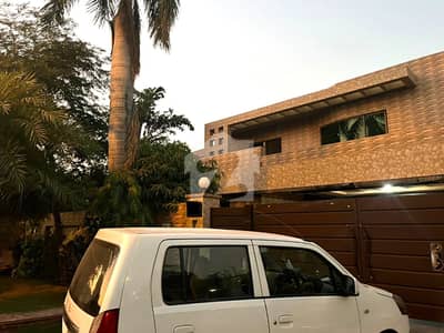 ڈی ایچ اے فیز 5 - بلاک ایچ فیز 5,ڈیفنس (ڈی ایچ اے),لاہور میں 5 کمروں کا 1 کنال مکان 9.5 کروڑ میں برائے فروخت۔ ڈی ایچ اے فیز 5 - بلاک ایچ فیز 5,ڈیفنس (ڈی ایچ اے),لاہور میں 5 کمروں کا 1 کنال مکان 9.5 کروڑ میں برائے فروخت۔