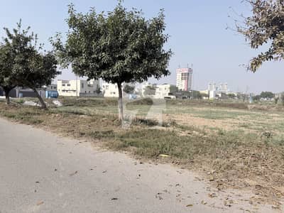 ڈی ایچ اے فیز 5 - بلاک ایم ڈی ایچ اے فیز 5,ڈیفنس (ڈی ایچ اے),لاہور میں 1 کنال رہائشی پلاٹ 3.65 کروڑ میں برائے فروخت۔ ڈی ایچ اے فیز 5 - بلاک ایم ڈی ایچ اے فیز 5,ڈیفنس (ڈی ایچ اے),لاہور میں 1 کنال رہائشی پلاٹ 3.65 کروڑ میں برائے فروخت۔