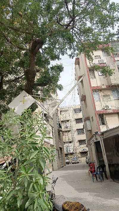 Flat Salima Square Boundary Wall Project Near Masqan Chorangi Vip Gulshan E Iqbal Block 7 Flat Salima Square Boundary Wall Project Near Masqan Chorangi Vip Gulshan E Iqbal Block 7