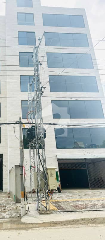 جوہر ٹاؤن لاہور میں 1 کنال عمارت 24.99 لاکھ میں کرایہ پر دستیاب ہے۔