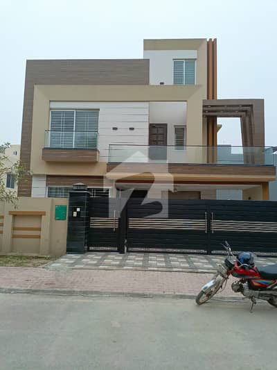 Lda Approved with Gas Supply, Green Meter Connection 10 Marla House For Sale In Northern District Bahria Orchard Phase 1 Lahore