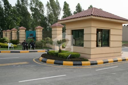 12-Marla House Available For Rent in Tricon Village Canal Road Lahore