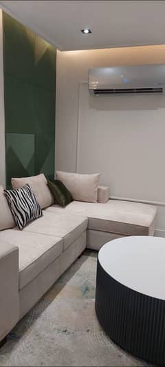 PEARL ONE TOWER 1 BED FURNISHED APPARTMENT AVAILABLE FOR RENT IN BAHRIA TOWN LAHORE