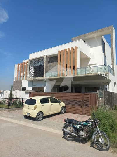 14 Marla Brand New Park Facing Upper Portion in Sector G Bahria Town Phase 8