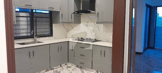 10 Marla Upper Portion For Rent 10 Marla Upper Portion For Rent
