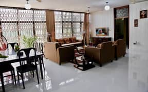 600 Yards Owner Built 2 Units Solid Bungalow For Sale