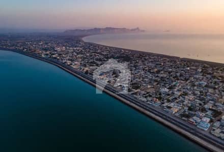 موضع چب کلمٹی گوادر میں 8 کنال رہائشی پلاٹ 8.5 لاکھ میں برائے فروخت۔