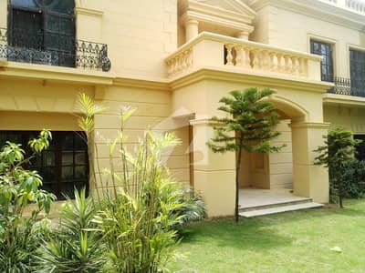 ایف ۔ 7 اسلام آباد میں 4 کمروں کا 2 کنال مکان 12.0 لاکھ میں کرایہ پر دستیاب ہے۔