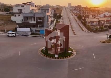 ڈی ایچ اے فیز 5 - سیکٹر بی ڈی ایچ اے ڈیفینس فیز 5,ڈی ایچ اے ڈیفینس,اسلام آباد میں 1 کنال رہائشی پلاٹ 4.25 کروڑ میں برائے فروخت۔