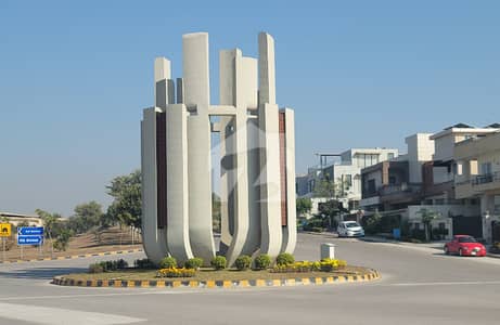ڈی ایچ اے ڈیفینس فیز 5 ڈی ایچ اے ڈیفینس,اسلام آباد میں 1 کنال رہائشی پلاٹ 3.75 کروڑ میں برائے فروخت۔