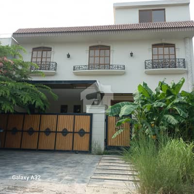 D-12 4080 3 Storey House For Sale
