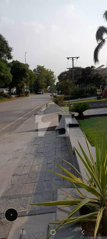 آئی ۔ 8/3 آئی ۔ 8,اسلام آباد میں 6 کمروں کا 14 مرلہ مکان 12.25 کروڑ میں برائے فروخت۔