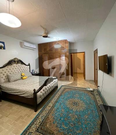 ڈی ایچ اے فیز 5 ڈی ایچ اے ڈیفینس,کراچی میں 1 کنال مکان 12.0 کروڑ میں برائے فروخت۔