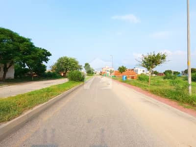 بحریہ ٹاؤن - عالمگیر بلاک بحریہ ٹاؤن ۔ سیکٹر ایف,بحریہ ٹاؤن,لاہور میں 11 مرلہ رہائشی پلاٹ 95.0 لاکھ میں برائے فروخت۔
