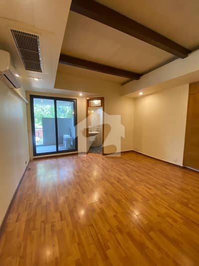 Silver Oaks Luxury Apartments