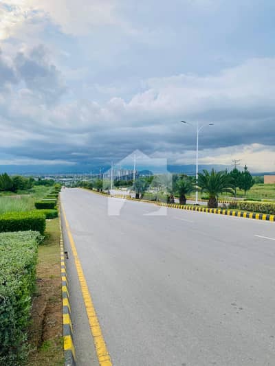 گلبرگ ریزیڈنشیا - بلاک آر گلبرگ ریزیڈنشیا,گلبرگ,اسلام آباد میں 7 مرلہ رہائشی پلاٹ 1.0 کروڑ میں برائے فروخت۔
