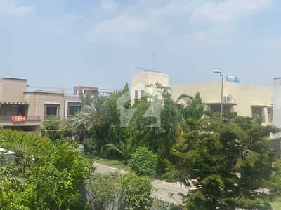 پیراگون سٹی لاہور میں 5 کمروں کا 1 کنال مکان 6.5 کروڑ میں برائے فروخت۔ پیراگون سٹی لاہور میں 5 کمروں کا 1 کنال مکان 6.5 کروڑ میں برائے فروخت۔