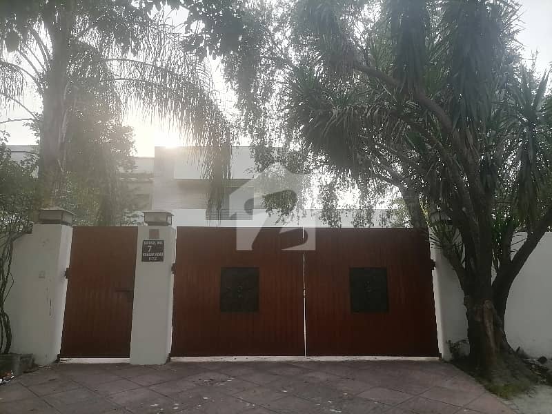 Aesthetic House Of 2 Kanal For rent Is Available Aesthetic House Of 2 Kanal For rent Is Available