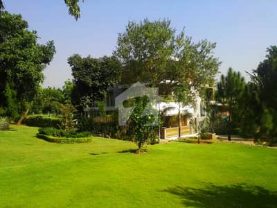 4 Kanal Prime Location House Is For Sale In F-7