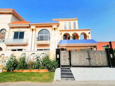 بی او آر ۔ بورڈ آف ریوینیو ہاؤسنگ سوسائٹی لاہور میں 6 کمروں کا 12 مرلہ مکان 6.2 کروڑ میں برائے فروخت۔