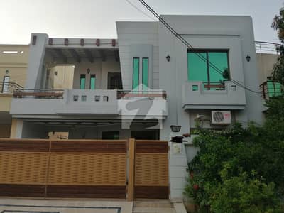 House Of 10 Marla Is Available In Contemporary Neighborhood Of Tariq Gardens House Of 10 Marla Is Available In Contemporary Neighborhood Of Tariq Gardens