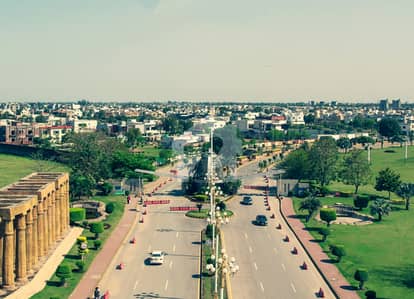 سٹی ہاؤسنگ سوسائٹی سیالکوٹ میں 1 کنال رہائشی پلاٹ 2.0 کروڑ میں برائے فروخت۔