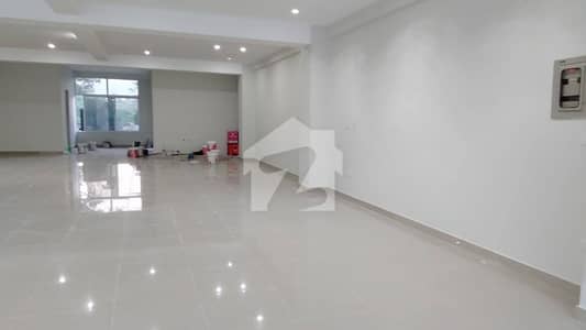 Affordable Office Of 2500 Square Feet Is Available For Rent