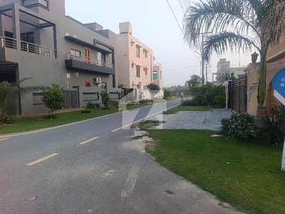 اے ڈبلیو ٹی فیز 2 ۔ بلاک ای اے ڈبلیو ٹی فیز 2,اے ڈبلیو ٹی آرمی ویلفیئر ٹرسٹ,رائیونڈ روڈ,لاہور میں 10 مرلہ رہائشی پلاٹ 1.3 کروڑ میں برائے فروخت۔ اے ڈبلیو ٹی فیز 2 ۔ بلاک ای اے ڈبلیو ٹی فیز 2,اے ڈبلیو ٹی آرمی ویلفیئر ٹرسٹ,رائیونڈ روڈ,لاہور میں 10 مرلہ رہائشی پلاٹ 1.3 کروڑ میں برائے فروخت۔