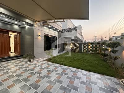 One Kanal Elegant House For Sale In Central Park Lahore