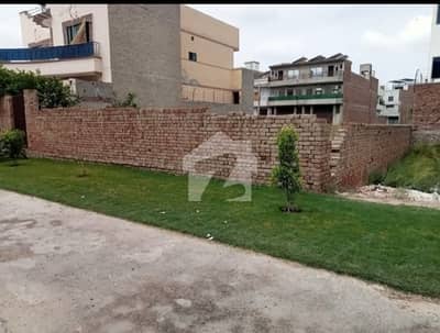 Plot for sale in Rahim yar khan