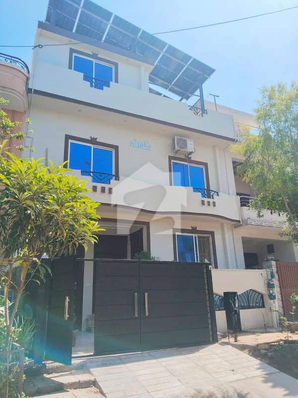 Beautiful Location House For sale In G-13/2 Beautiful Location House For sale In G-13/2