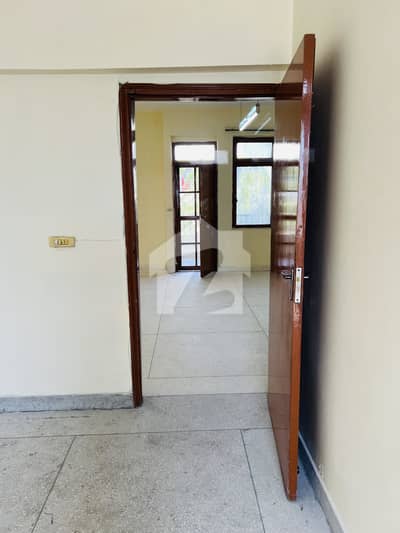 3 Bed Flat Is Available For Sale 3 Bed Flat Is Available For Sale