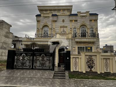 10 Marla Beautiful Classic Design Facing Park House For Sale In Central Park Lahore