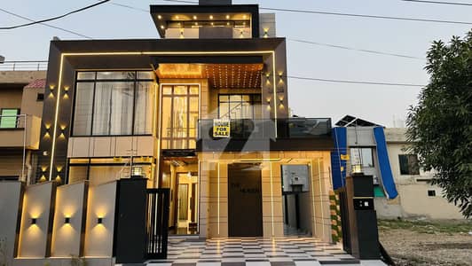 سینٹرل پارک ۔ بلاک جی سینٹرل پارک ہاؤسنگ سکیم,لاہور میں 5 کمروں کا 10 مرلہ مکان 4.0 کروڑ میں برائے فروخت۔