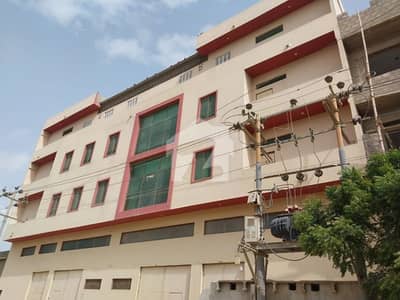 کورنگی انڈسٹریل ایریا کورنگی,کراچی میں 2 کنال گودام 7.0 لاکھ میں کرایہ پر دستیاب ہے۔