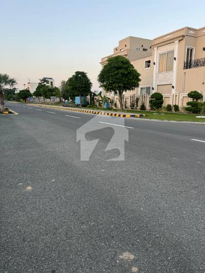 AWT 1 KANAL D BLOCK CORNER 60 FIT ROAD
