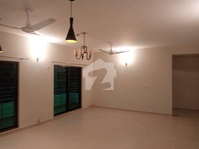 10 Marla 3 Bed Flat For Rent In Askari 11 -Sector B, Lahore