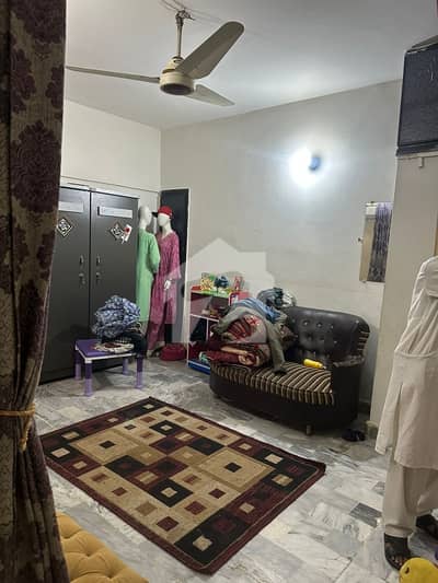 گلستانِِ جوہر ۔ بلاک 20 گلستانِ جوہر,کراچی میں 3 کمروں کا 6 مرلہ فلیٹ 80.0 لاکھ میں برائے فروخت۔ گلستانِِ جوہر ۔ بلاک 20 گلستانِ جوہر,کراچی میں 3 کمروں کا 6 مرلہ فلیٹ 80.0 لاکھ میں برائے فروخت۔