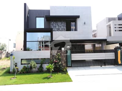 10-Marla Modern House For Sale At Prime Location Near Raya Fairways