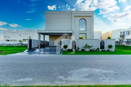DHA Phase 6 | 70 Feet Road 1 Kanal Used Classic Luxury Bungalow | with Basement | Top Notch Construction | Near Masjid Commercial