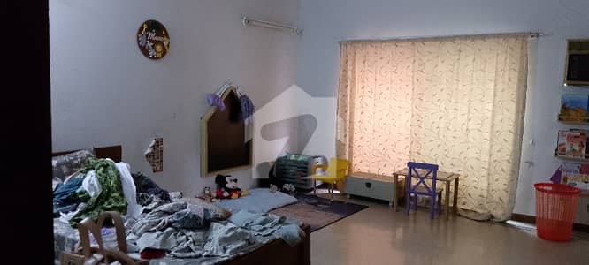 23 Marla Upper Portion located in Aziz Bhatti Shaheed Road.