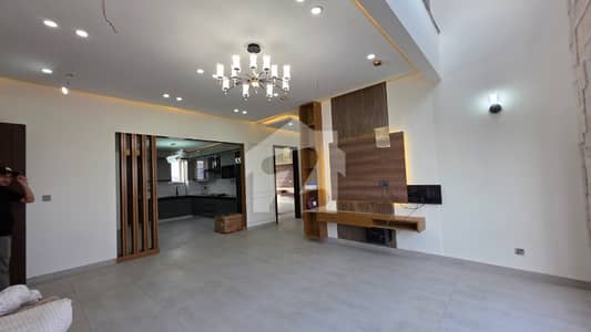 500 Sq. Yards Ultra-Luxury Villa for Sale | 8 Bedrooms | Basement | A++ Construction Quality 500 Sq. Yards Ultra-Luxury Villa for Sale | 8 Bedrooms | Basement | A++ Construction Quality