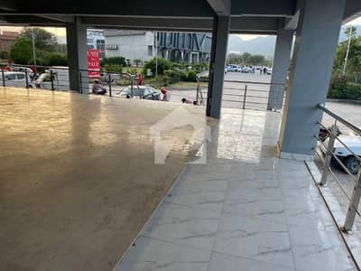 ڈی ۔ 12 مرکز ڈی ۔ 12,اسلام آباد میں 9 مرلہ Studio عمارت 50.0 کروڑ میں برائے فروخت۔