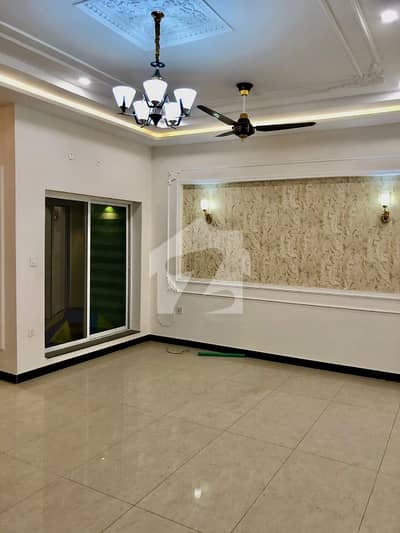 کے ڈی اے آفیسرز سوسائٹی گلشنِ اقبال ٹاؤن,کراچی میں 3 کمروں کا 10 مرلہ بالائی پورشن 2.25 لاکھ میں کرایہ پر دستیاب ہے۔ کے ڈی اے آفیسرز سوسائٹی گلشنِ اقبال ٹاؤن,کراچی میں 3 کمروں کا 10 مرلہ بالائی پورشن 2.25 لاکھ میں کرایہ پر دستیاب ہے۔