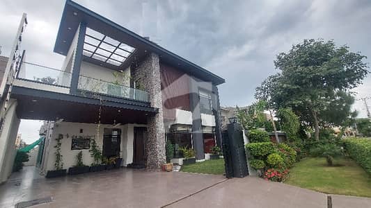 Modern Style one kanal Bungalow, Beautifully designed by architect for Sale in Lake city Meadows (Ex State Life Phase-1), just next to DHA Phase-5 Lahore.