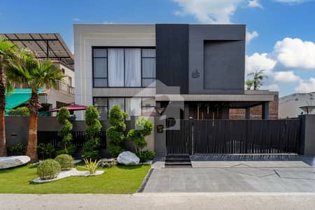 Kanal Furnished House For Sale At Hot Location Near Park Macdonold