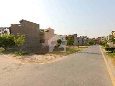 5 Marla Residential Plot Available For Sale In Park View City Lahore Tulip Overseas Block New Deal Plot First Lenter Possession Wave Off Near To National School, Masjid, Park And Main Commercial Market Etc. . . . . . . . 5 Marla Residential Plot Available For Sale In Park View City Lahore Tulip Overseas Block New Deal Plot First Lenter Possession Wave Off Near To National School, Masjid, Park And Main Commercial Market Etc. . . . . . . .