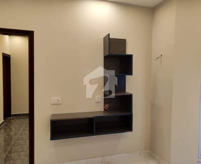 Lower Ground Portion 3 Bed DD Kitchen Extremely Neat And Clean Bungalow Portion Near National Stadium Aga Khan Hospital